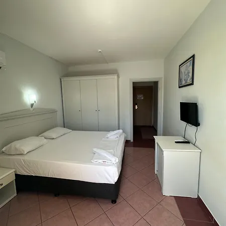Bahama 3* Konaklı
