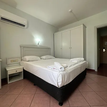 Bahama 3* Konaklı