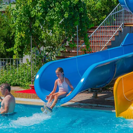 Szálloda Bahama Konaklı