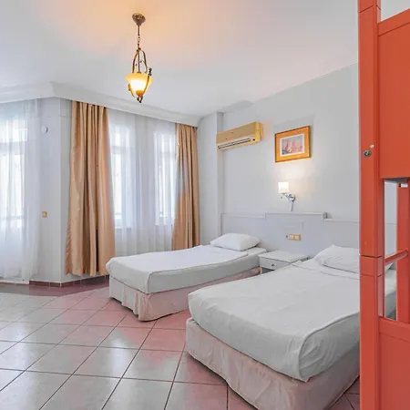 Bahama Szálloda Konaklı