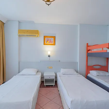 Bahama Hotel Konaklı